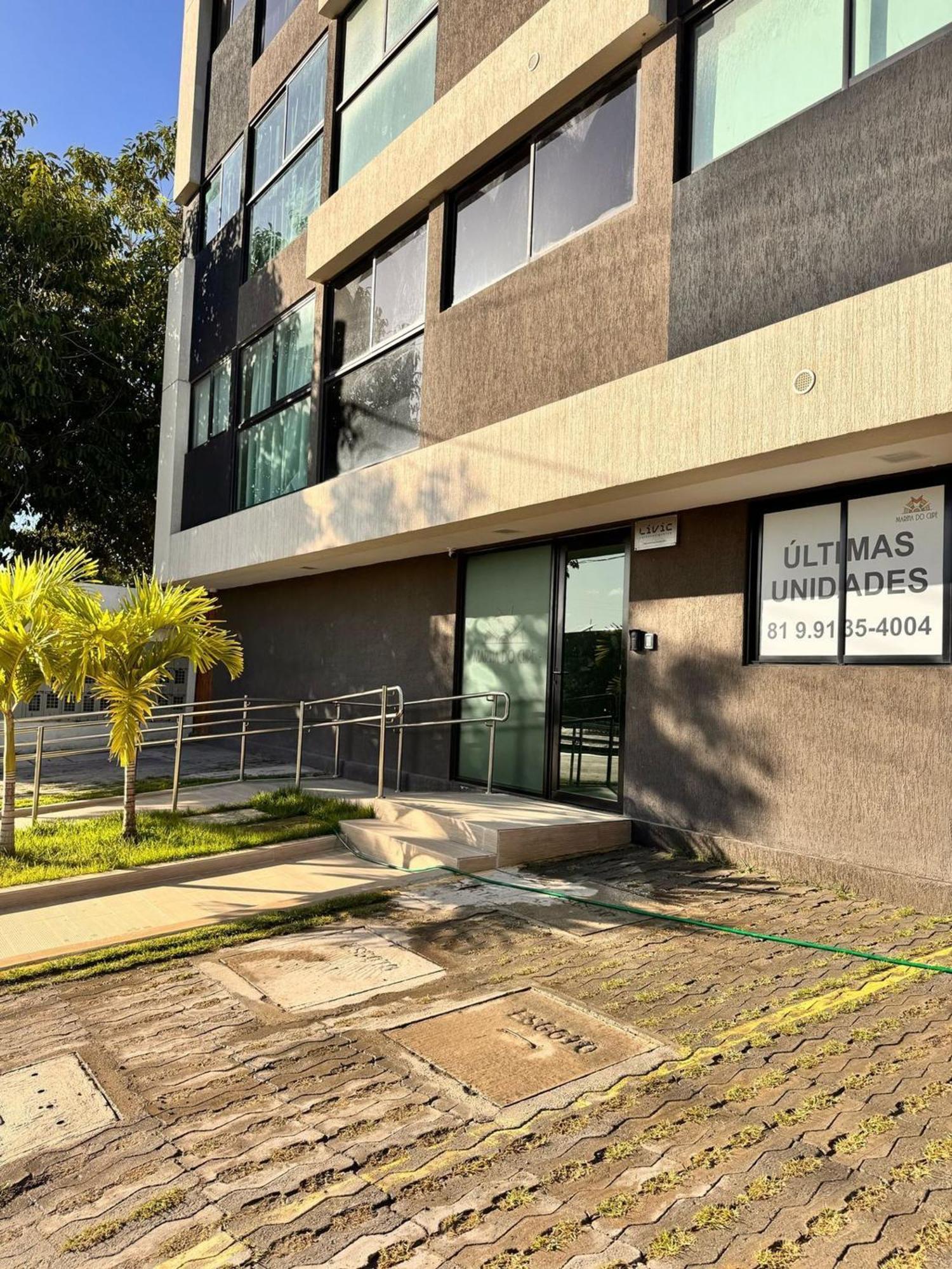 Flats A 450m Do Mar Em
